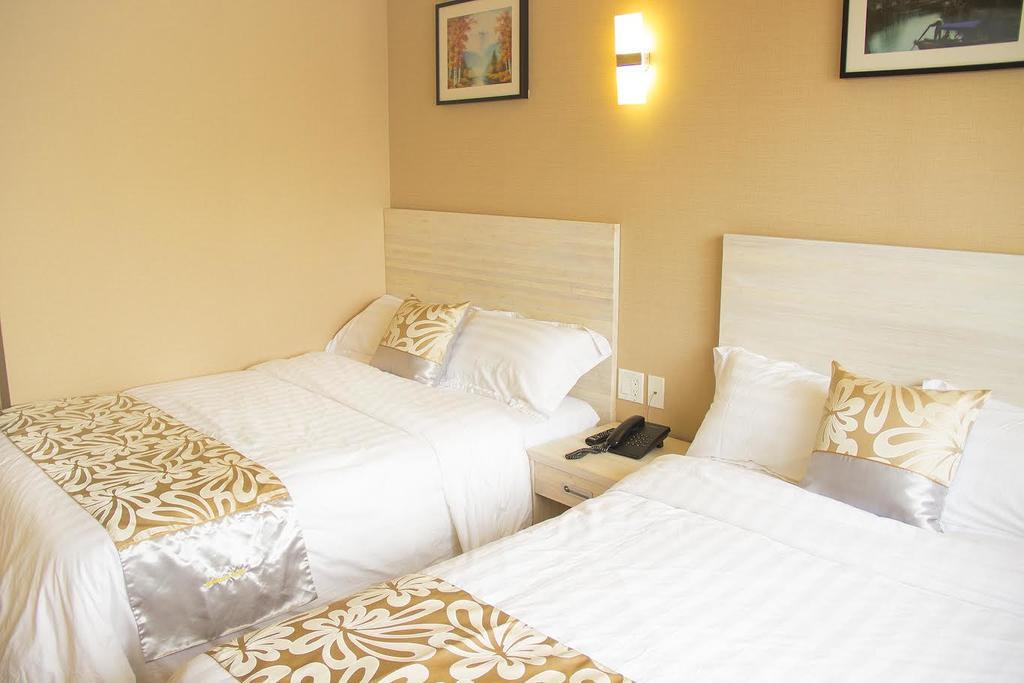 Phoenix Hotel Brooklyn Sunset Park (Adults Only) New York Exterior photo