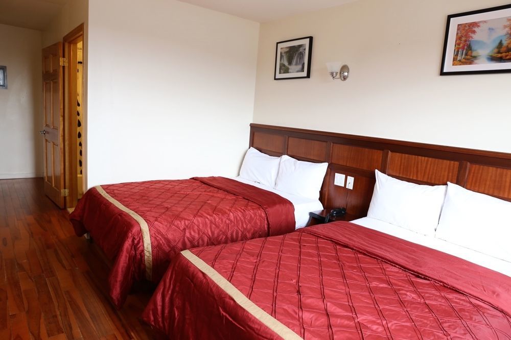 Phoenix Hotel Brooklyn Sunset Park (Adults Only) New York Exterior photo