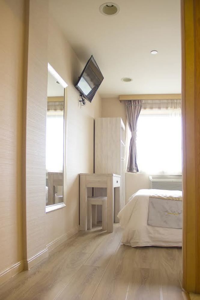 Phoenix Hotel Brooklyn Sunset Park (Adults Only) New York Exterior photo